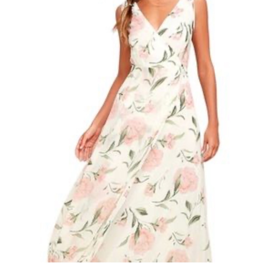 Lulu’s Floral Print Maxi Dress Size Medium